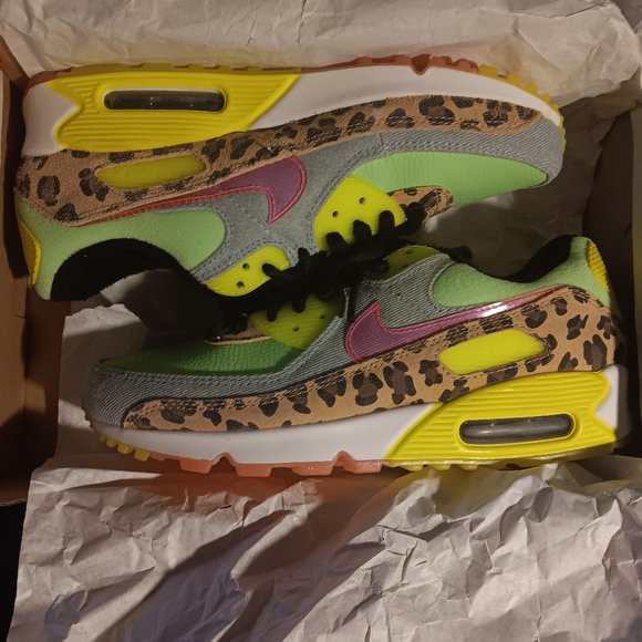 Nike Air Max 90 LX - Picture 7 of 8